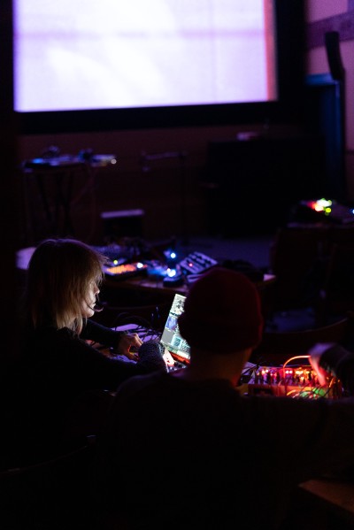 20:21
